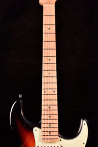 Magnus Strat type guitar Sunburst